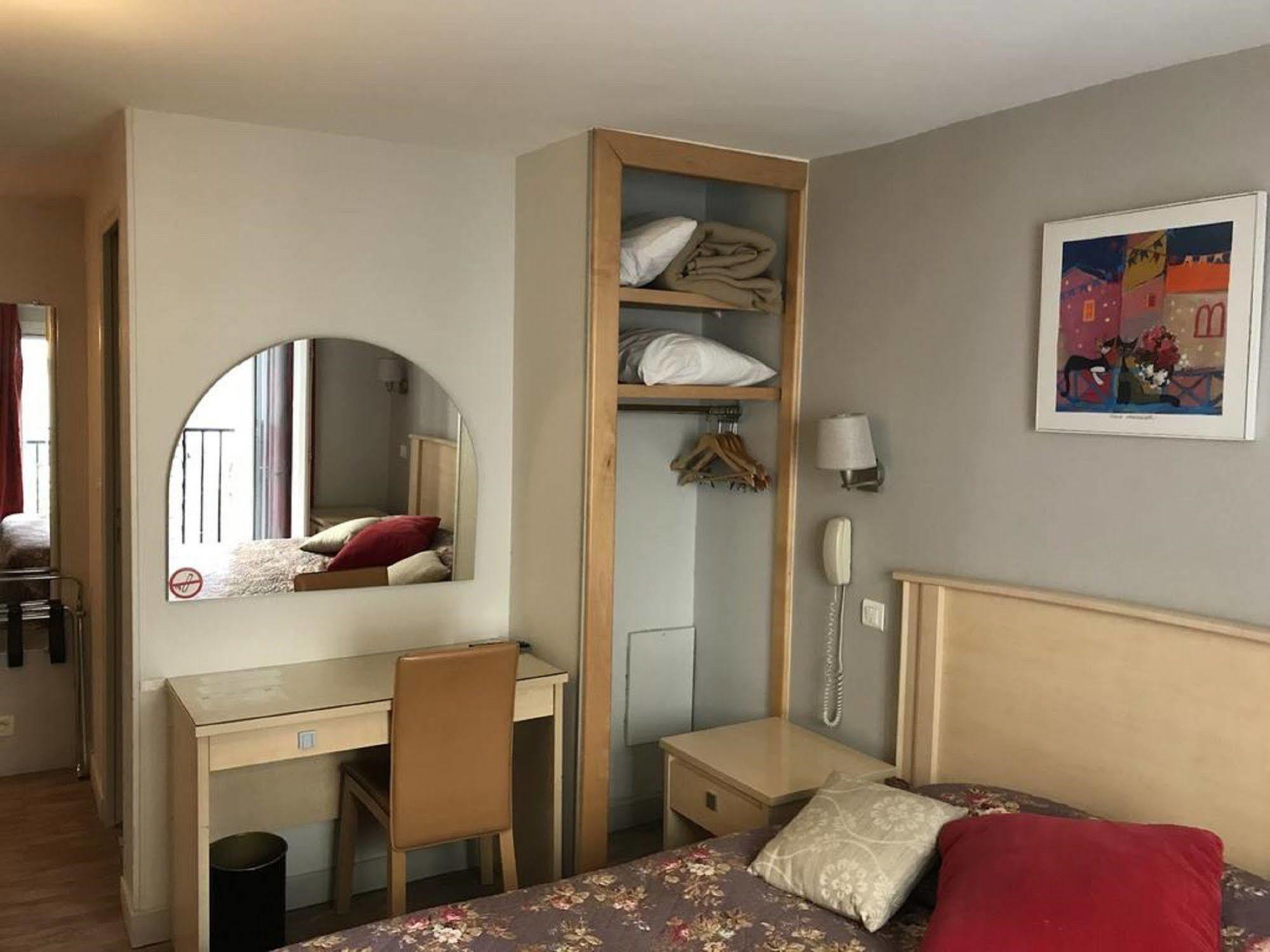 Enghien Apartment Paris Exterior photo